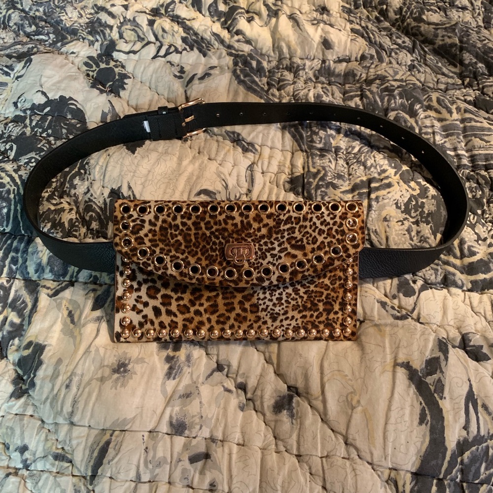 Leopard purse belt